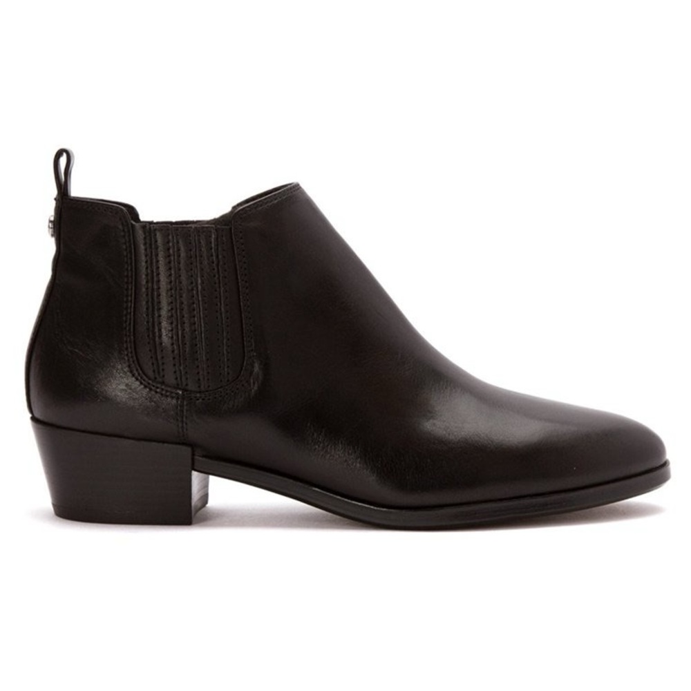 MICHAEL Michael Kors Women’s Shaw Flat Heeled Ankle Booties Black Size 8